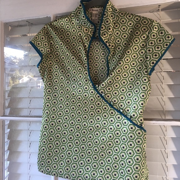 Forever 21 Tops - Beautiful Asian inspired top